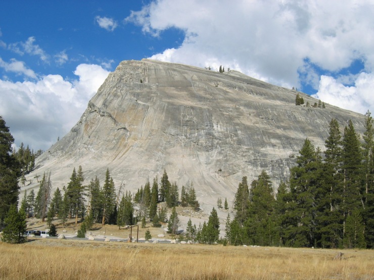 Yosemite-tuolumne_meadows-lembert_dome_1
